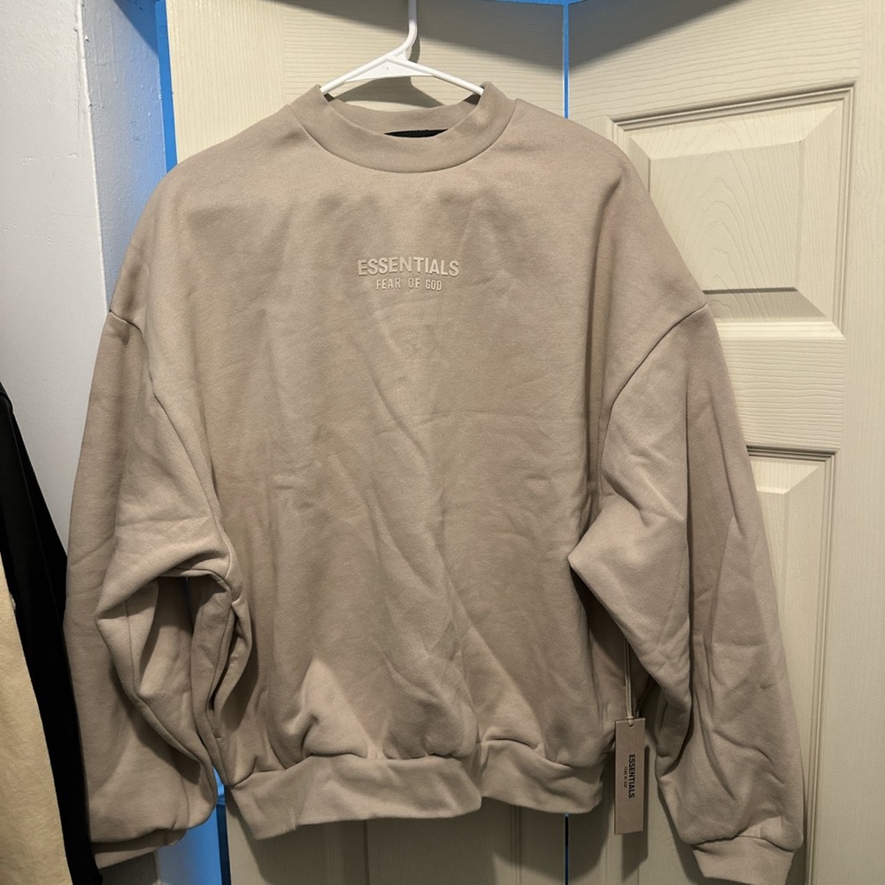 Essential brown crewneck